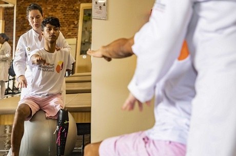 Daniel já faz reabilitação pelo SUS por 4 anos