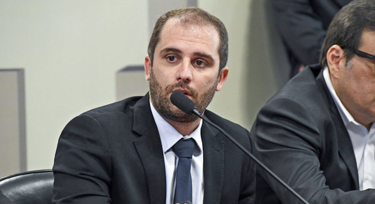 Assessor especial do ministro Queiroga, Daniel Meirelles, indicado para diretoria da Anvisa
