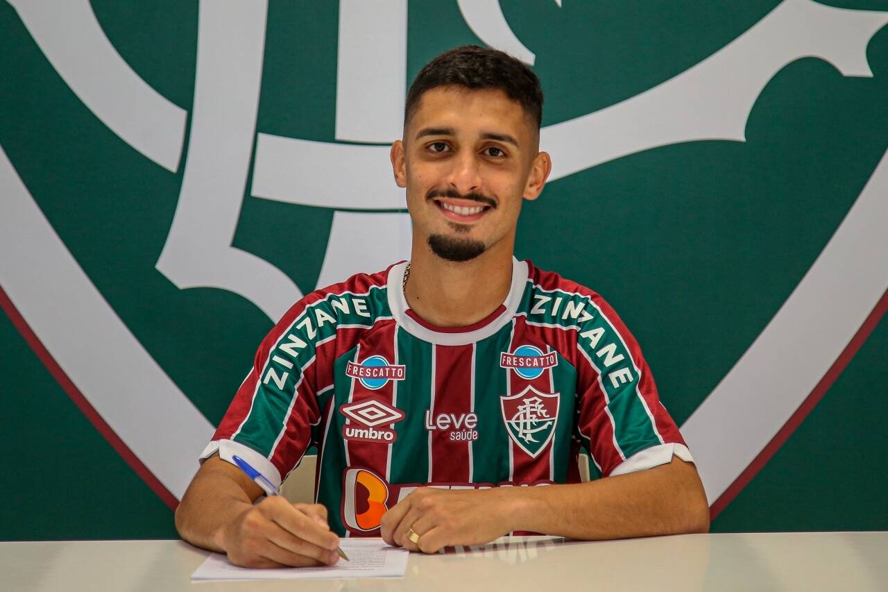 Esportivo contrata o lateral-direito Wesley Campos