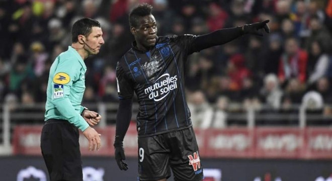 Daniele Faggiano, diretor esportivo do Parma, admitiu que tentou contratar Balotelli, mas afirmou que os problemas financeiros foram o entrave na negociação.