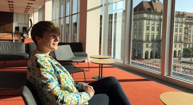  Para Schönfeld, os políticos de extrema-direita usam o 'medo do desconhecido' como arma para conquistar eleitores em Dresden

