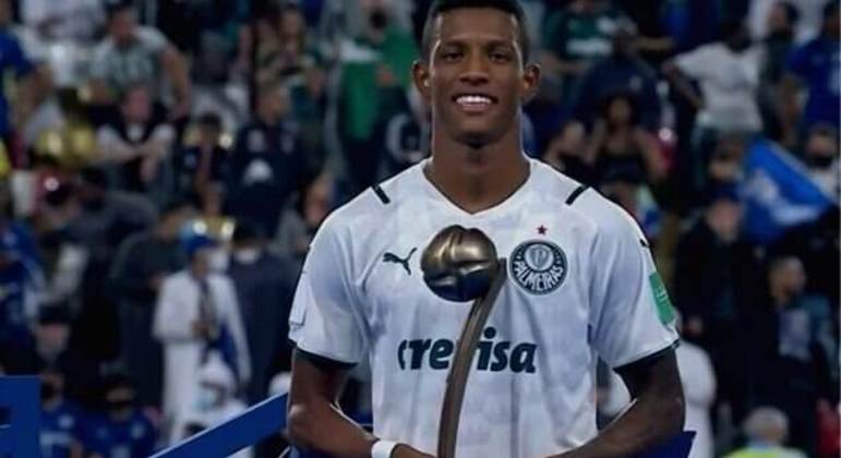 Danilo, o terceiro melhor jogador do Mundial da Fifa. Intimidado? Retraído?