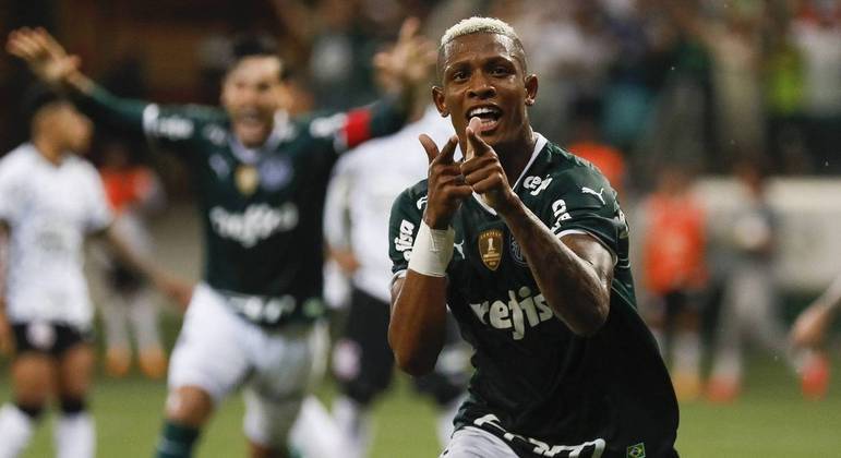 Danilo, do Palmeiras, foi convocado pela primeira vez para a seleção brasileira