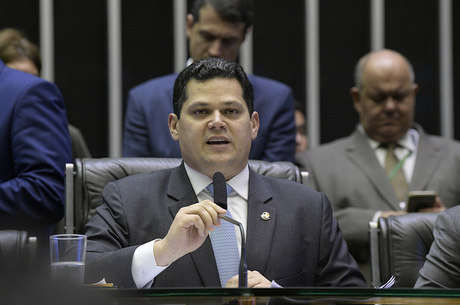 Resultado de imagem para alcolumbre