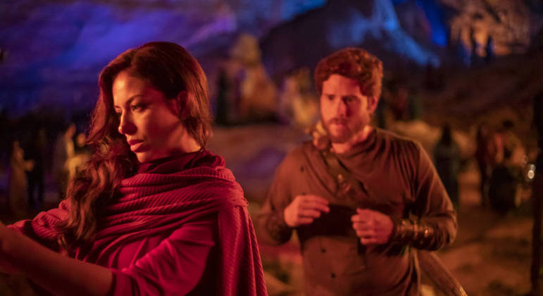 "Ainoã traz uma imaturidade emocional e começar a ser muito ciumenta", explicou Jéssica