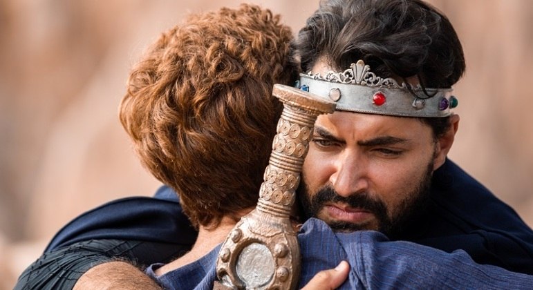 A relação entre Saul e Davi passou por muitos altos e baixos ao longo da trama de Reis