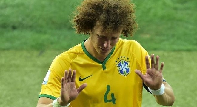 David Luiz pedindo desculpas  depois do 7 a 1. Não foram aceitas