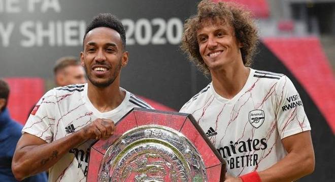 David Luiz deixa o Chelsea mais perto do título inglês, Esportes