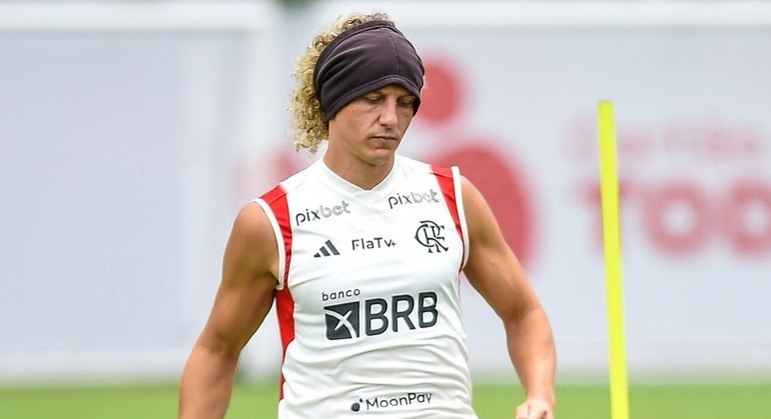 David Luiz não enfrenta o Internacional neste domingo