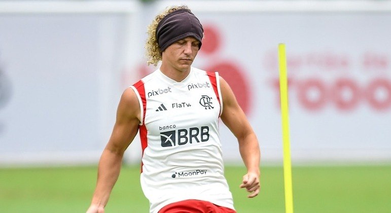 David Luiz, zagueiro do Flamengo, durante treino no Ninho do Urubu