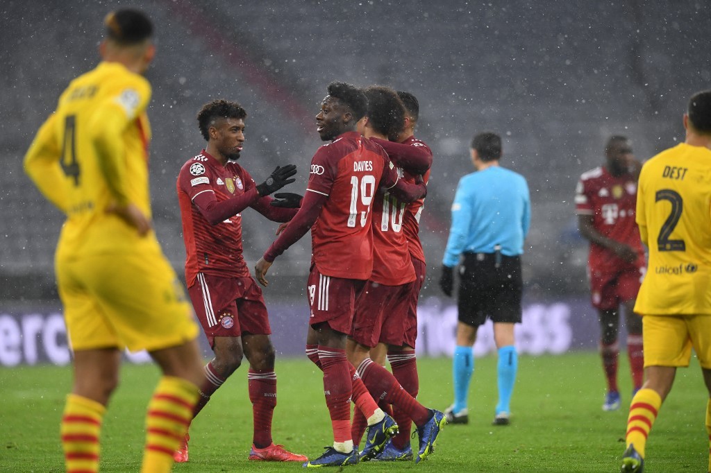 O Bayern não tomou conhecimento do enfraquecido Barcelona. 3 a 0 foi pouco
