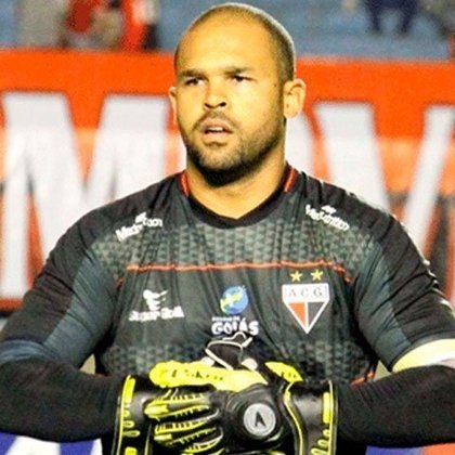 De 2007 a 2016, o goleiro Márcio fez 532 partidas pelo Atlético-GO, marcando seu nome na história do Dragão.