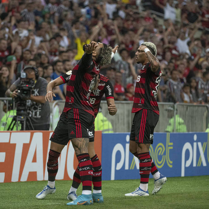 Gabigol, do Flamengo, comemora seu gol no Fla-Flu deste domingo