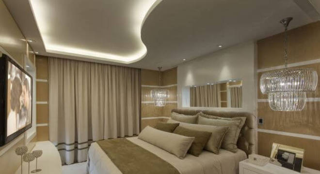 Decoração de quarto de casal em tons neutros