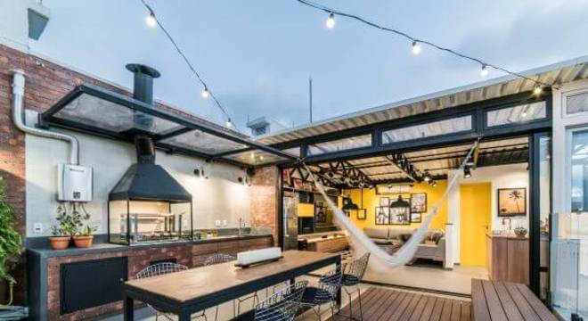 Decoração de terraço com churrasqueira