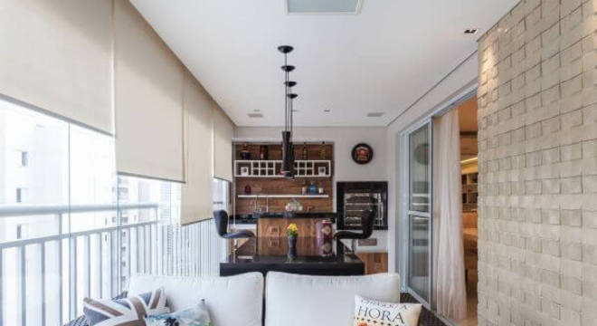 Decoração de varanda pequena com churrasqueira