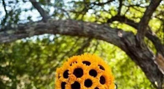 Decore para festa tema girassol feito ao ar livre