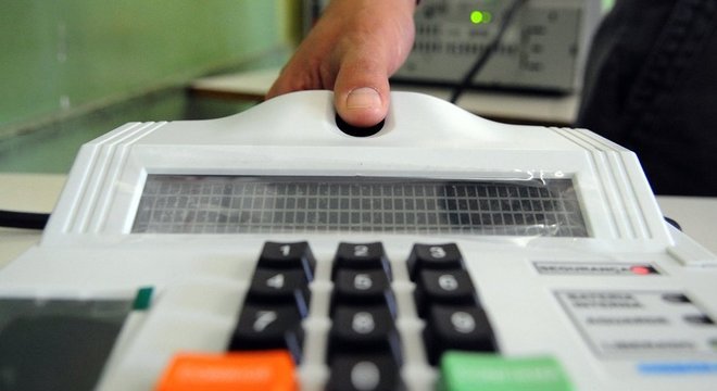 Especialistas divergem sobre impacto do cancelamento de títulos no pleito deste ano