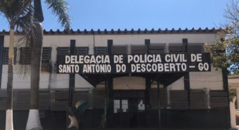 Fachada da Delegacia de Polícia Civil de Santo Antônio do Descoberto, no Entorno do DF