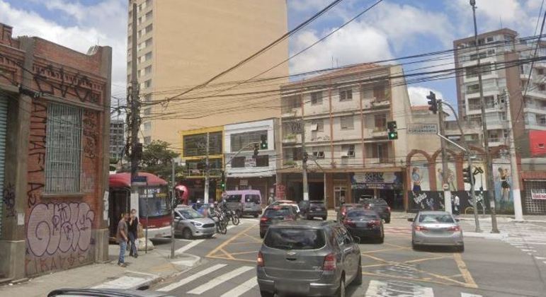 Delegado sofre tentativa de assalto enquanto dirigia