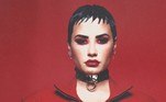 Demi Lovato – Do pop para o rockCom intervalo de apenas um ano desde o Dancing with the Devil até o Holy Fvck, Demi Lovato mudou totalmente seu repertório. Enquanto o primeiro apresenta a sonoridade mais pop e R&B, o lançamento da última sexta (19) retoma as origens da cantora, com uma sonoridade bem marcante de rock. A artista chegou a fazer um 'funeral para sua música pop'