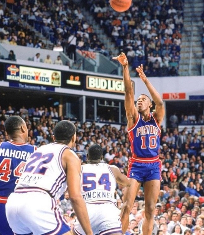 Basquete Brasil - CBB - MEMÓRIA DO BASQUETE: MARCEL PONIKWAR DE SOUZA  Natural de Campinas (SP), Marcel Ramon Ponikwar de Souza é ex-jogador  brasileiro e treinador de basquetebol que atuou em clubes