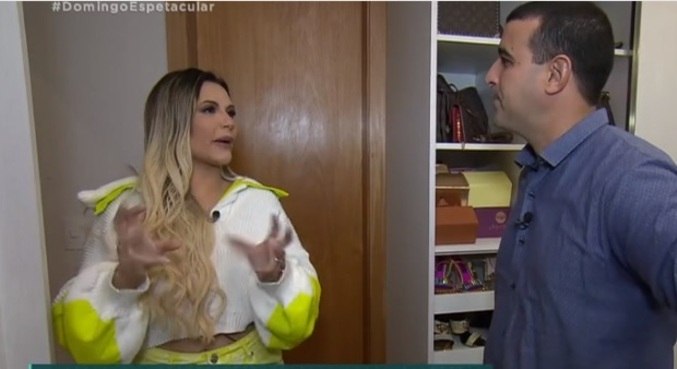 Deolane abriu as portas da mansão luxuosa para o 'Domingo Espetacular'