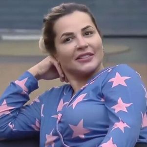 Deolane é uma das participantes de 'A Fazenda 14'