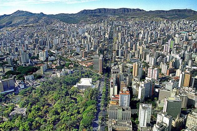 Depois de São Paulo, de acordo com o IBGE, estão as cidades do Rio de Janeiro (4,0%), Brasília (3,2%), Belo Horizonte (1,2%) com mais participação no PIB. 