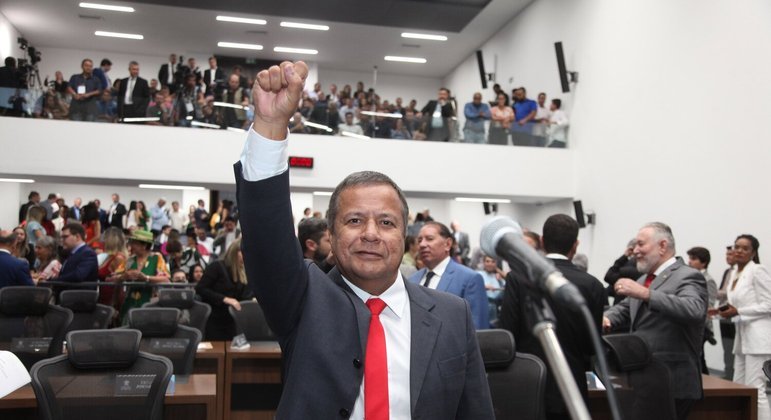 Deputado Amarildo Cruz  tinha 60 anos e morreu nesta sexta-feira (17) depois de sofrer três paradas cardíaca