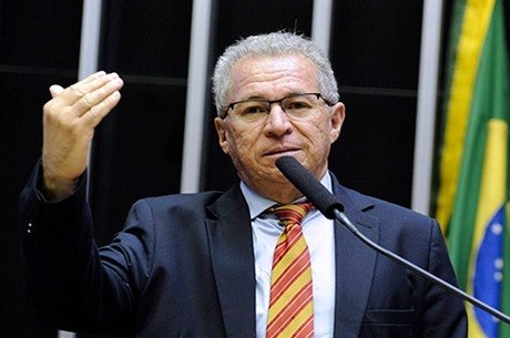 Deputado Assis Carvalho, que morreu neste domingo no Piauí