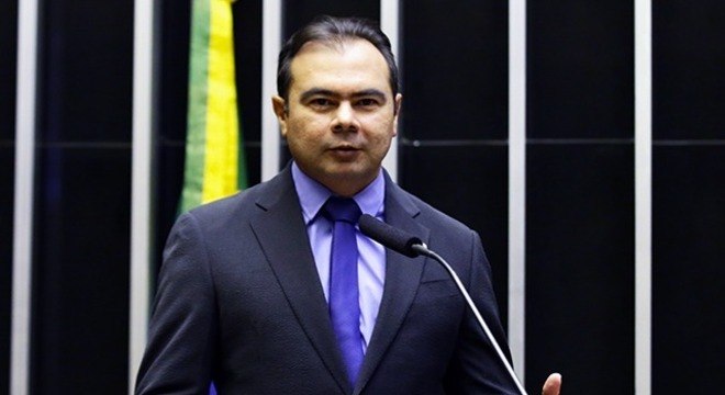 Deputado federal deputado Idilvan Alencar (PDT-CE), autor da proposta