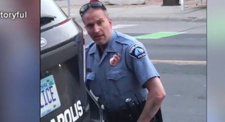 Derek Chauvin foi o policial que asfixiou George Floyd com o joelho