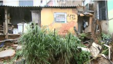 Parte de casa desaba na Vila Leonina, em BH, durante chuvas 