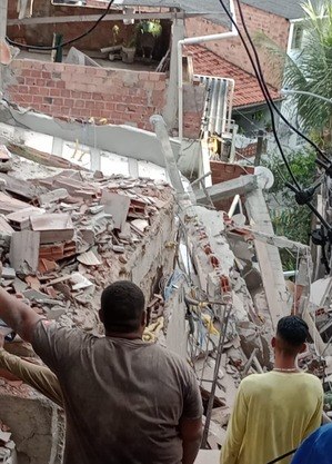 Desabamento de prédio em Salvador