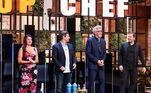 'Temos um convite para vocês, vamos tapear', disse Emmanuel Bassoleil, brincando com os competidores do Desafio de Eliminação do Top Chef Brasil. A prova da última quinta (17) contou com a presença do chef especialista Oscar Bosch, e consistia em preparar 'tapas' espanholas, petiscos deliciosos!