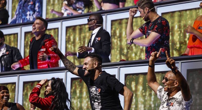 É hora de dançar! Especialistas arrasaram na interpretação do sucesso A Jiripoca Vai Piar