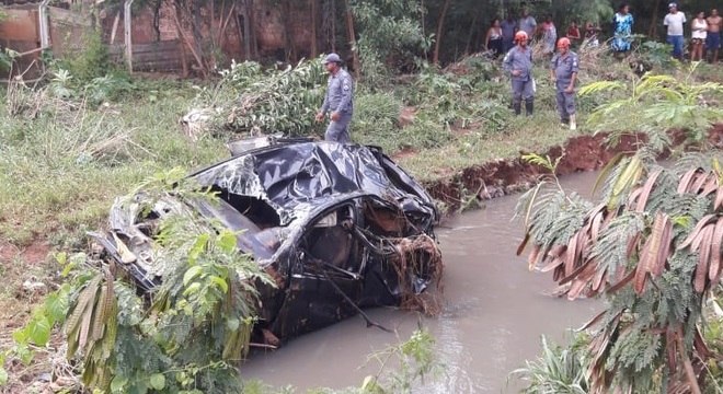 Duas pessoas foram arrastadas por enxurrada em Sete Lagoas