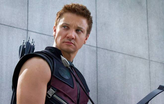 Desde 2012, o ator integra os “Vingadores” nos filmes da Marvel como o Gavião Arqueiro, talvez o papel mais marcante de sua carreira.
