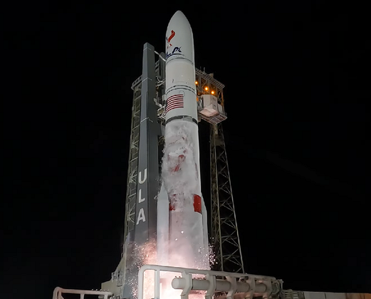 Desenvolvido pela United Launch Alliance (ULA), uma parceria entre Boeing e Lockheed Martin, o foguete Vulcan Centaur iniciou sua jornada na Estação da Força Espacial de Cabo Canaveral, na Flórida, às 4h18 (horário de Brasília).