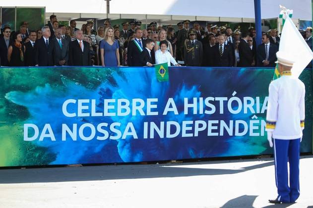 Em 2018, Michel Temer (MDB) acompanhou o desfile ao lado da então primeira-dama Marcela Temer e do governador do Distrito Federal à época Rodrigo Rollemberg (PSB)