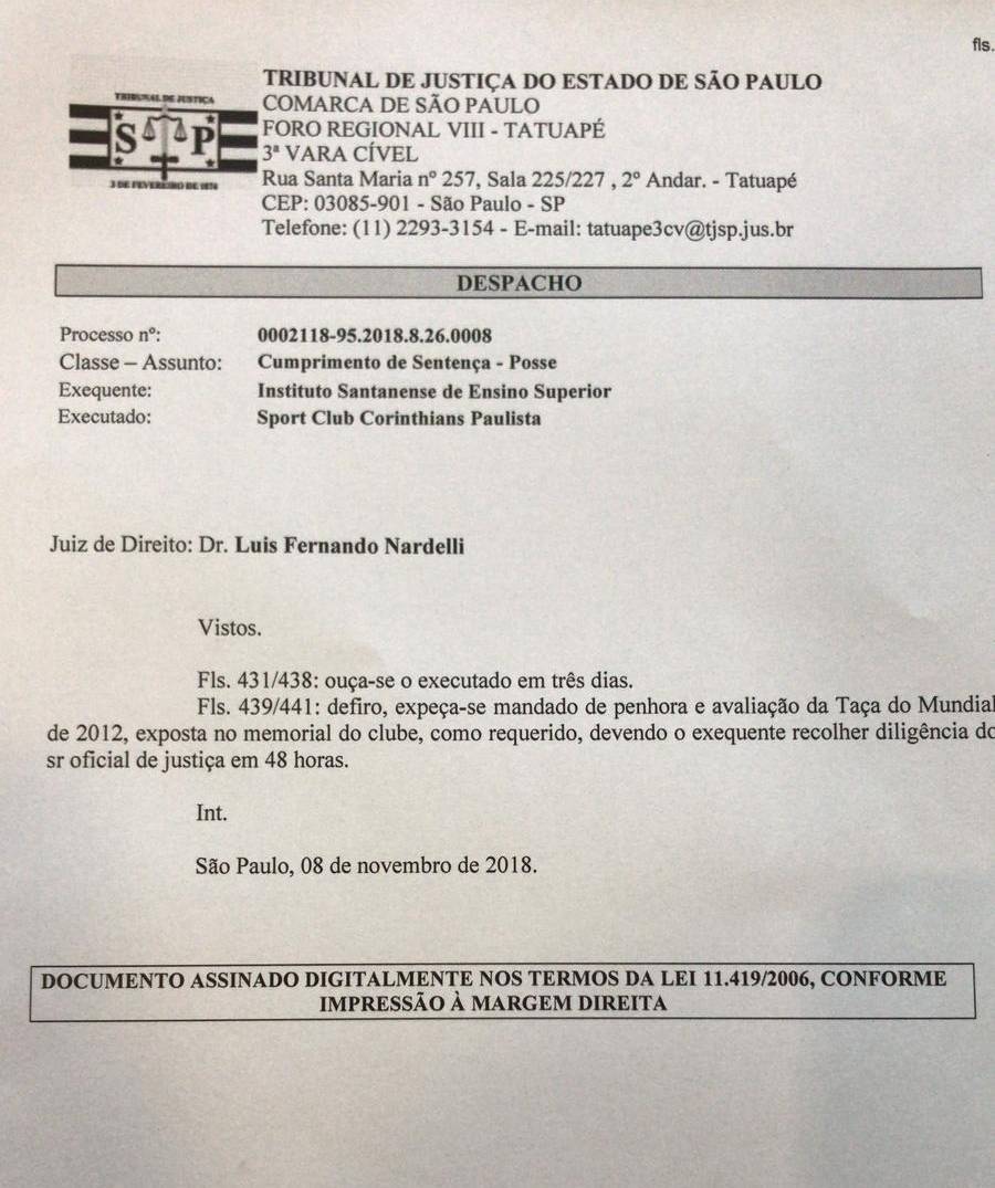 Documento em que o juiz determina a penhora da TaÃ§a do Mundial da Fifa de 2012