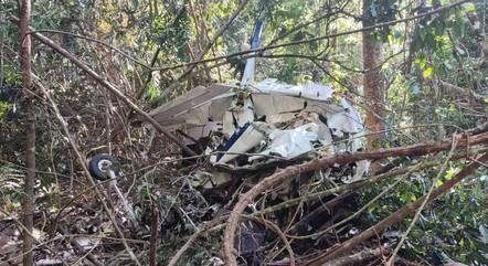 Destroços foram encontrados por volta das 9h30