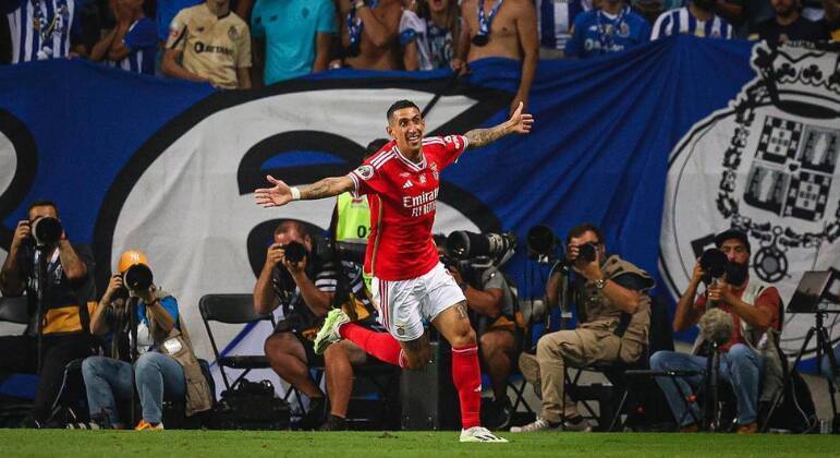 9. Di MaríaO argentino passou por quatro transferências, que totalizam R$ 967 mil. A mais cara foi ao Manchester United, que custou R$ 405 mil