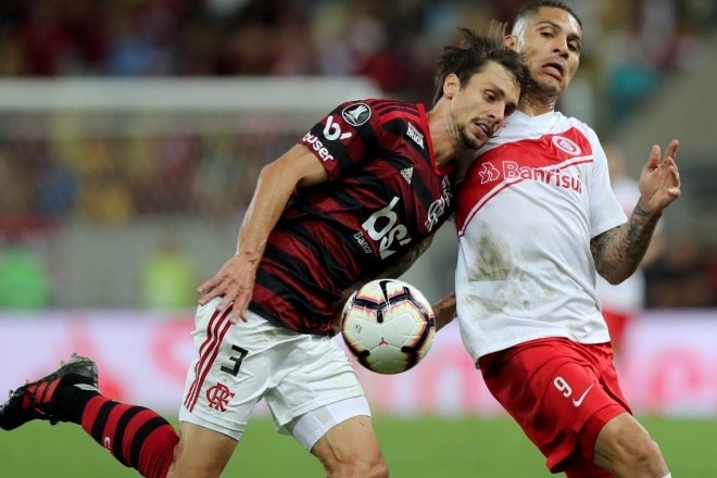 É difícil quando eles (Flamengo) resolvem jogar. Troféu para o Grêmio é a  Libertadores.' Derrota faz Renato 'desistir' da Copa do Brasil - Prisma -  R7 Cosme Rímoli