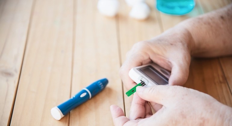 Quase 17 milhões de brasileiros têm diabetes, segundo a Federação Internacional de Diabetes (IDF)
