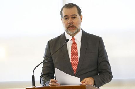 Ministro diz que bloqueio afetaria serviços públicos