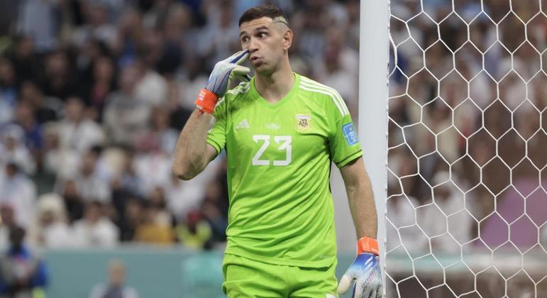 The Best: Emiliano Martínez vence prêmio de melhor goleiro do ano