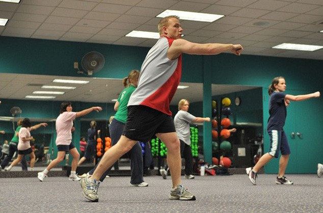 Dica número 6 para acabar com a dor nas costas: Praticar exercícios físicos