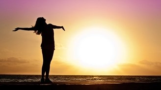 Confira quatro dicas de como manter os cabelos hidratados no verão (divulgação/Pexels)